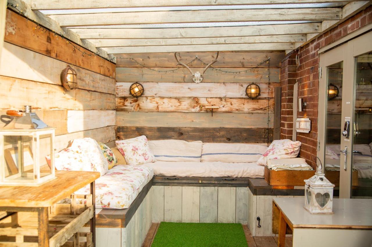 The Cowshed At Cheshire Boutique Barns Nantwich Exterior foto